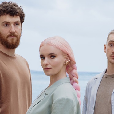 Clean Bandit