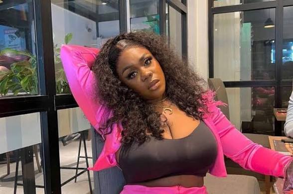 “Rent a Place For Her And Her Family” — Nons Miraj Sparks Debate on Mordern Love and Responsibility