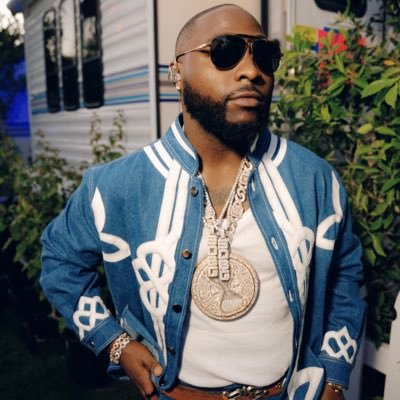 Why Your Papa No Hustle Davido Fires Back At DJ Tunez Fan Over Online Criticism