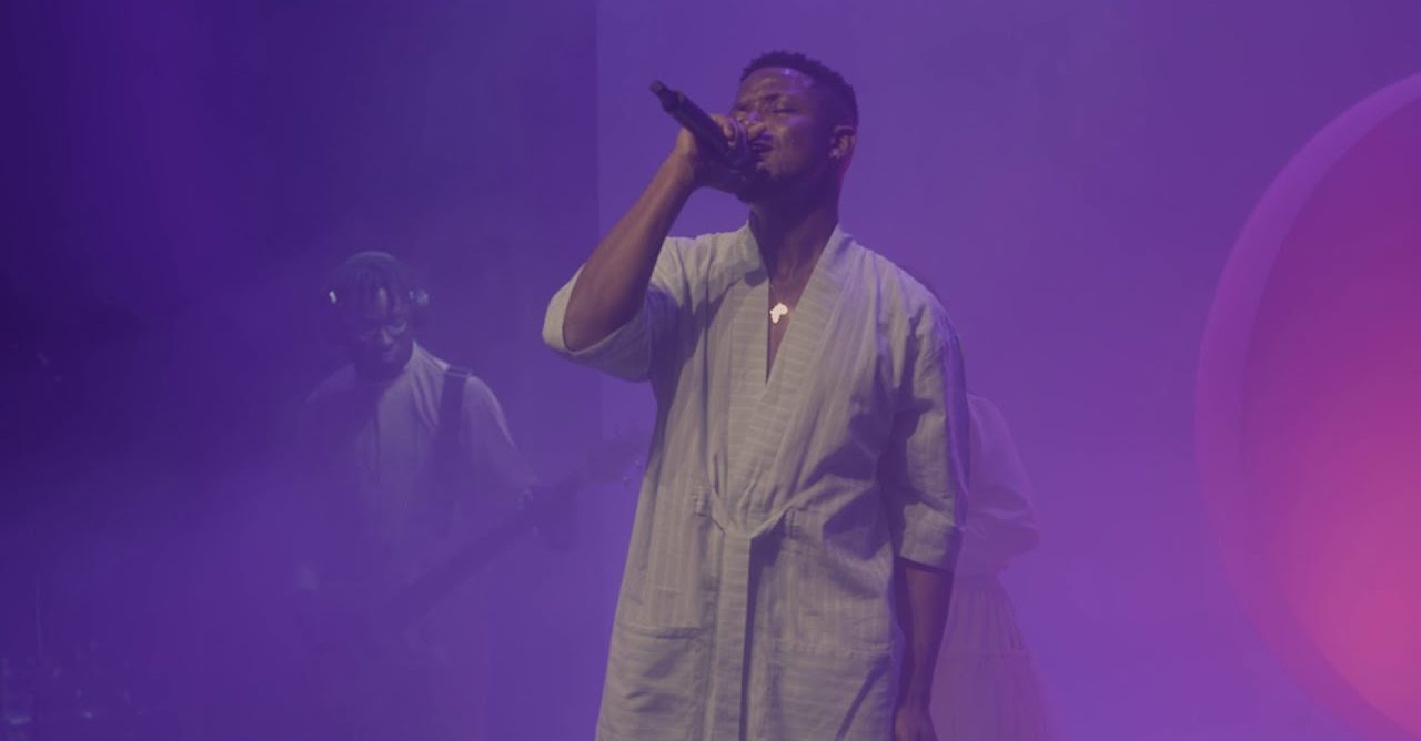 Picture of Chike Performing Live