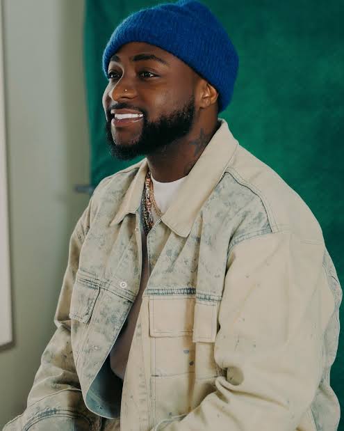 Davido Rewards Loyalty! Singer Gifts Fan Abazz N15 Million After Heartfelt Show of Support