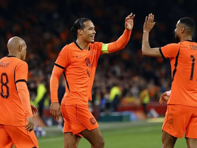 Netherlands Thrash Sweden to Move Within Reach of World Cup Knockout Stage