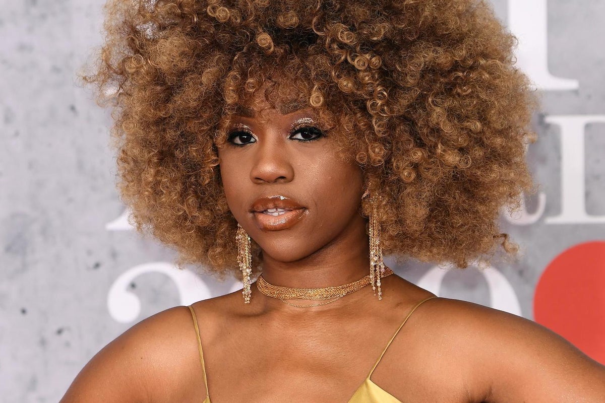 I Bring Nothing to the Table Because I'm a Woman – Writer Slumflower Declares