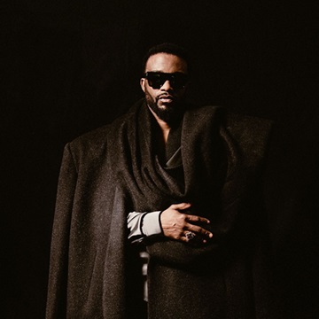 Fally Ipupa profile photo