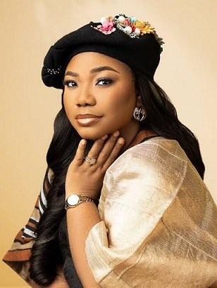 Mercy Chinwo profile photo